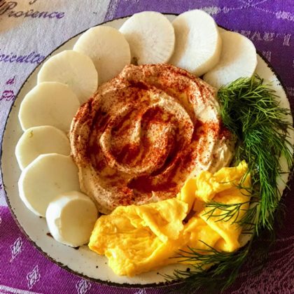 Hummus, Daikon and Omelet